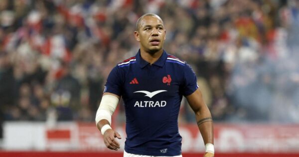 Gaël Fickou, a “world-class” player, praises All Black center Lienert-Brown