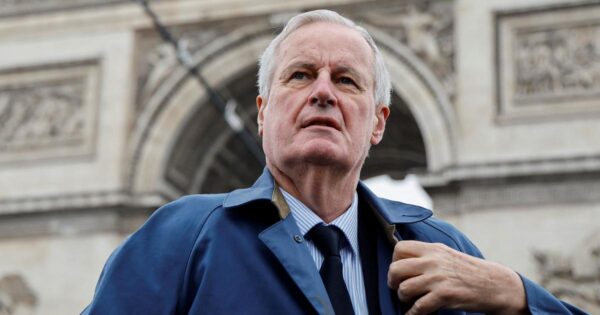 A farmer gets a call from Michel Barnier after testifying about “suicide” on the radio