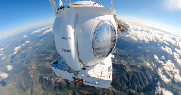 Tourist flights 25 km from Earth in stratospheric balloons: the extraordinary challenge of French start-up Zephalto