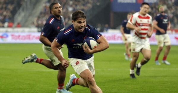 The XV de France’s leisurely stroll