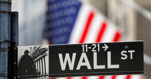 Wall Street in disarray, the Trump wave does not abate