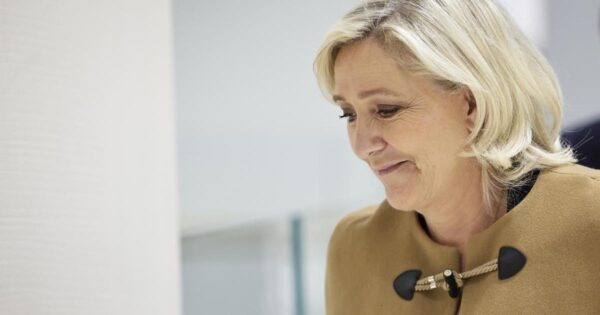 after the sentence of ineligibility requested against her, Marine Le Pen denounces a desire to “exclude her from political life”.