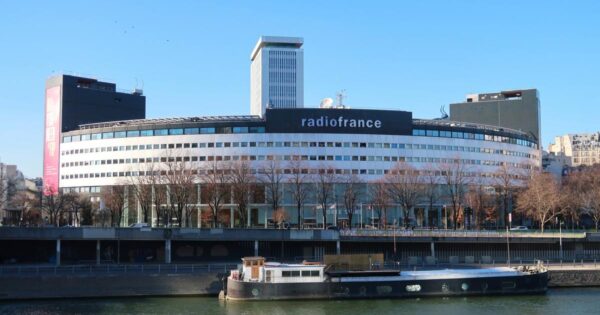 franceinfo overtakes RTL into second place, behind France Inter