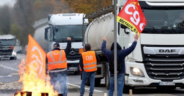 Employees blockade Dumarey in Strasbourg