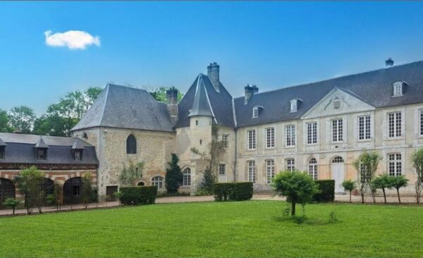 This 15th-century Norman château, in perfect condition, is looking for a buyer