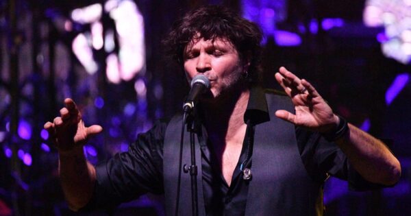 Bertrand Cantat and his band announce an album for December 2024