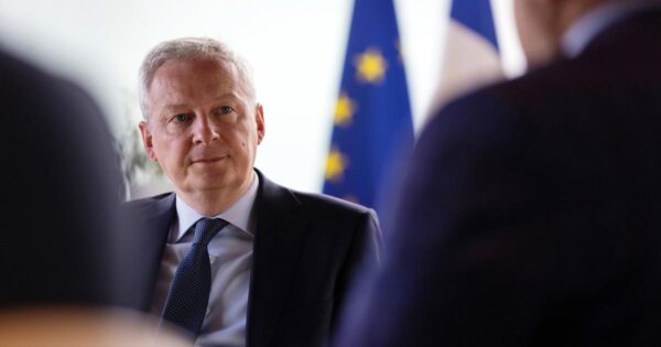 Public deficit of 6.1% of GDP in 2024 is “the choice of the current government”, says Bruno Le Maire