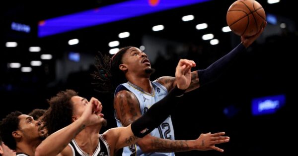 video: Ja Morant’s two incredible 360-degree baskets